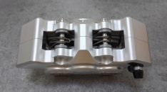 Etrier de frein Arrière 6 pistons “Silver Edition” Yamaha YFZ 450 2006 – 2013