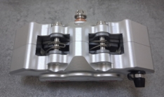 Etrier de frein Arrière 6 pistons “Silver Edition” Yamaha 700 Raptor 2013 – 2025