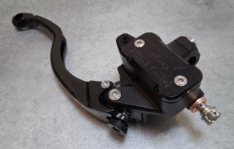 Maître-Cylindre de frein Avant radial “Black Edition” 19 mm