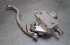 Maître-Cylindre de frein Avant radial “Silver Edition” 19 mm